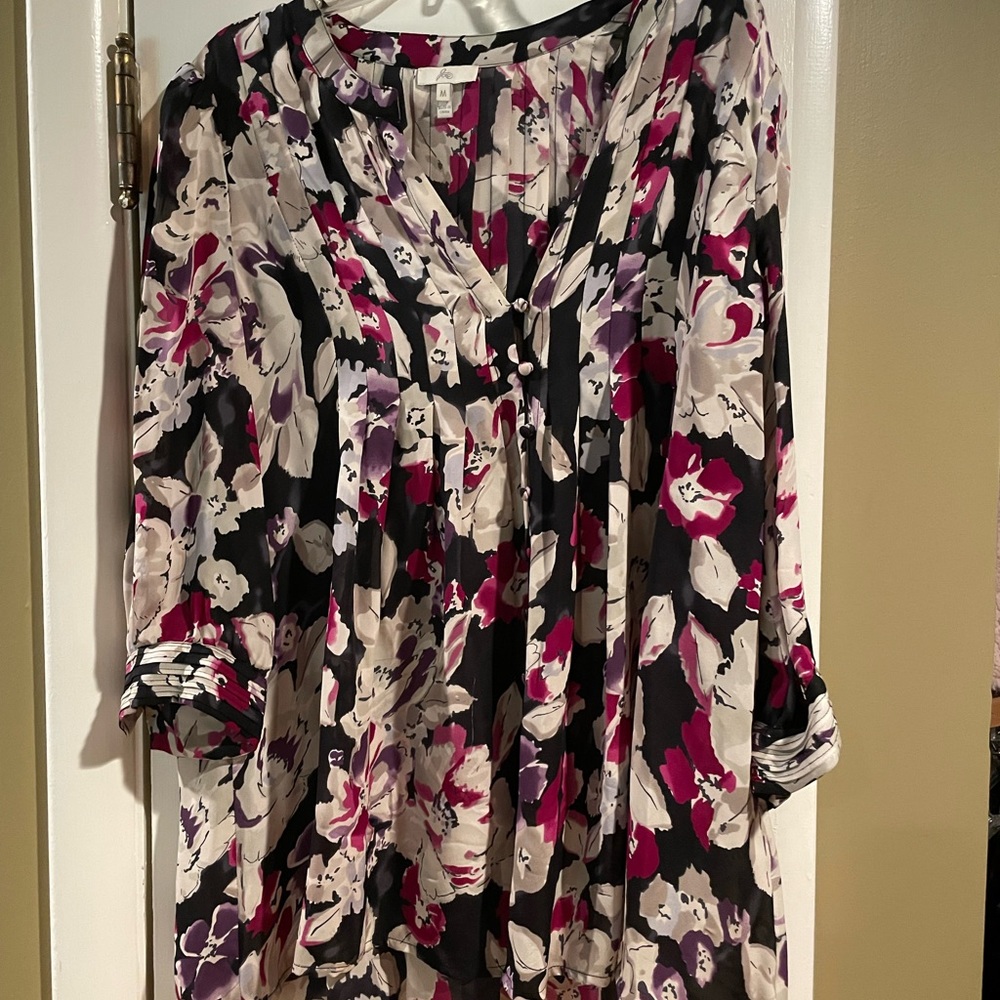 Joie floaty 100% Silk blouse top M empire waist